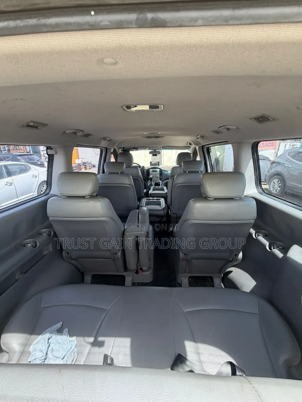 Hyundai Starex 2015 Yellow
