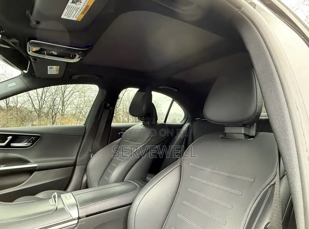 Mercedes-Benz C300 2024 Black
