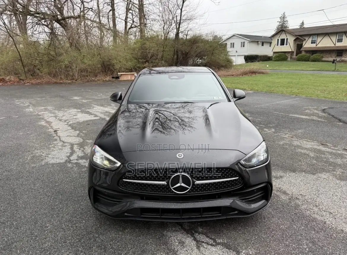 Mercedes-Benz C300 2024 Black