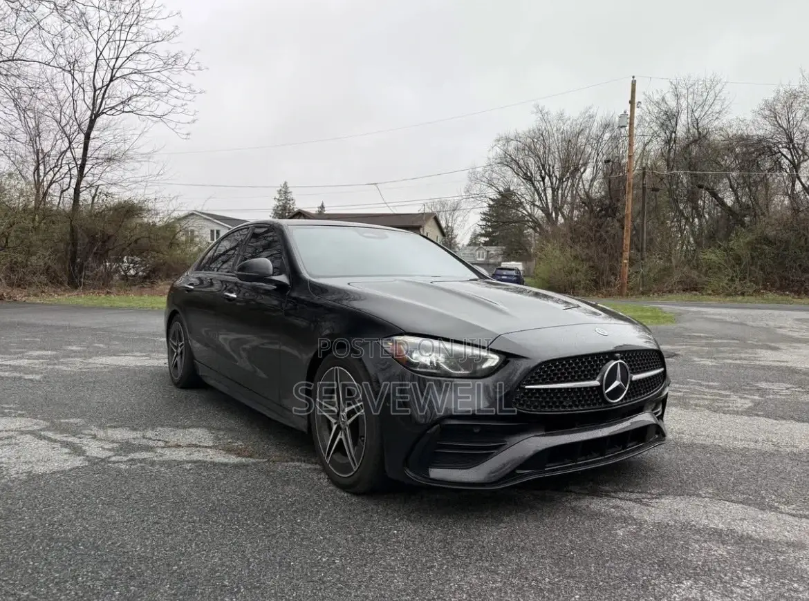 Mercedes-Benz C300 2024 Black