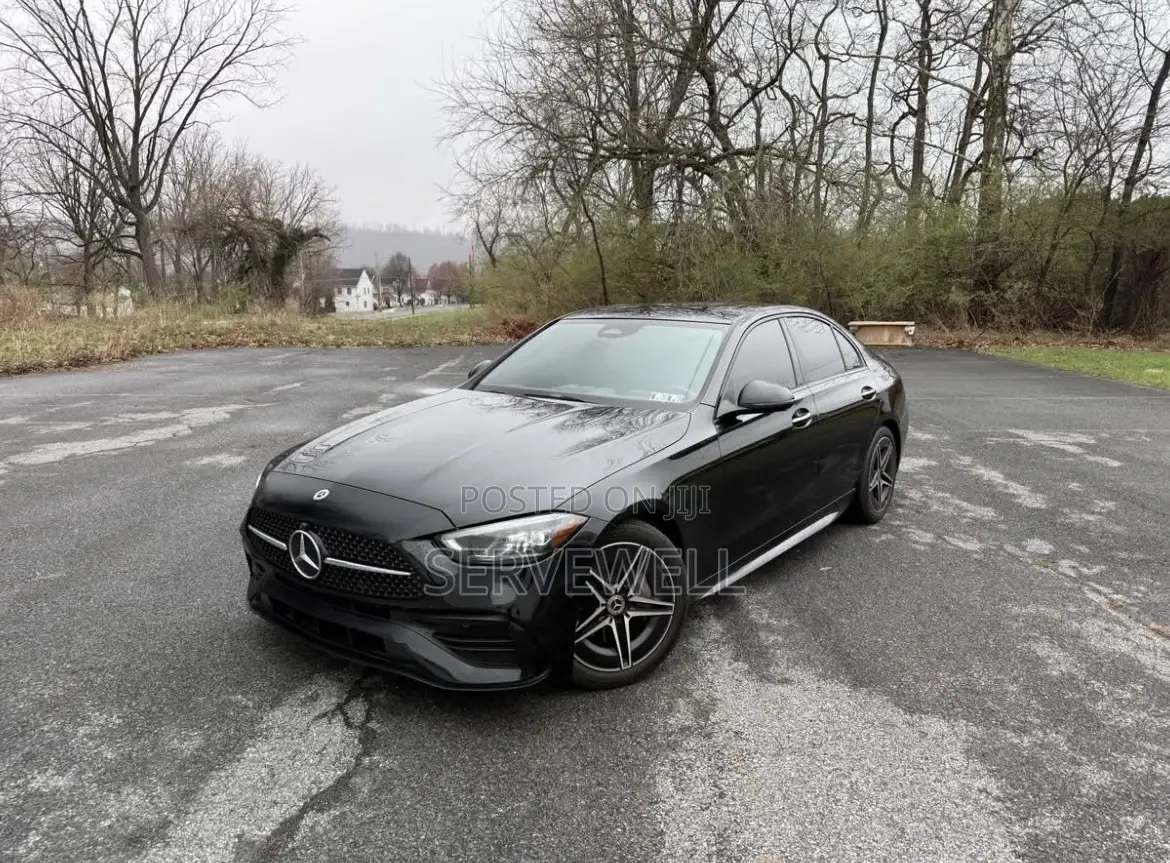 Mercedes-Benz C300 2024 Black
