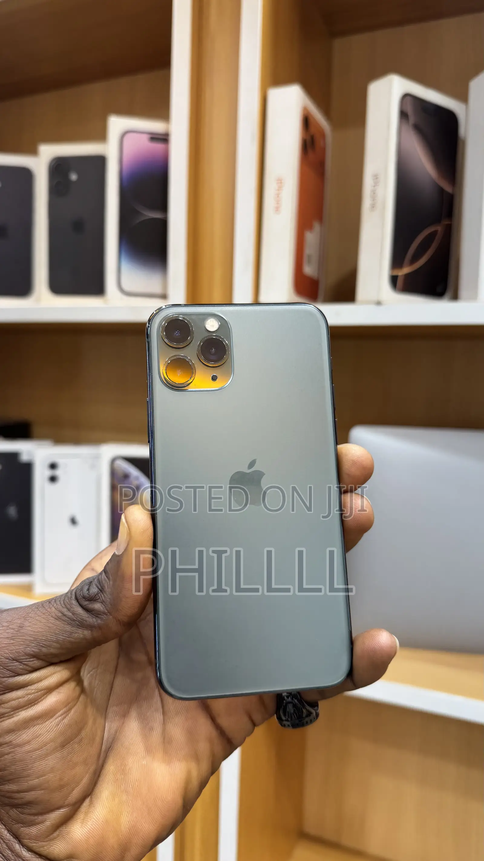 Apple iPhone 11 Pro Max 64 GB Green