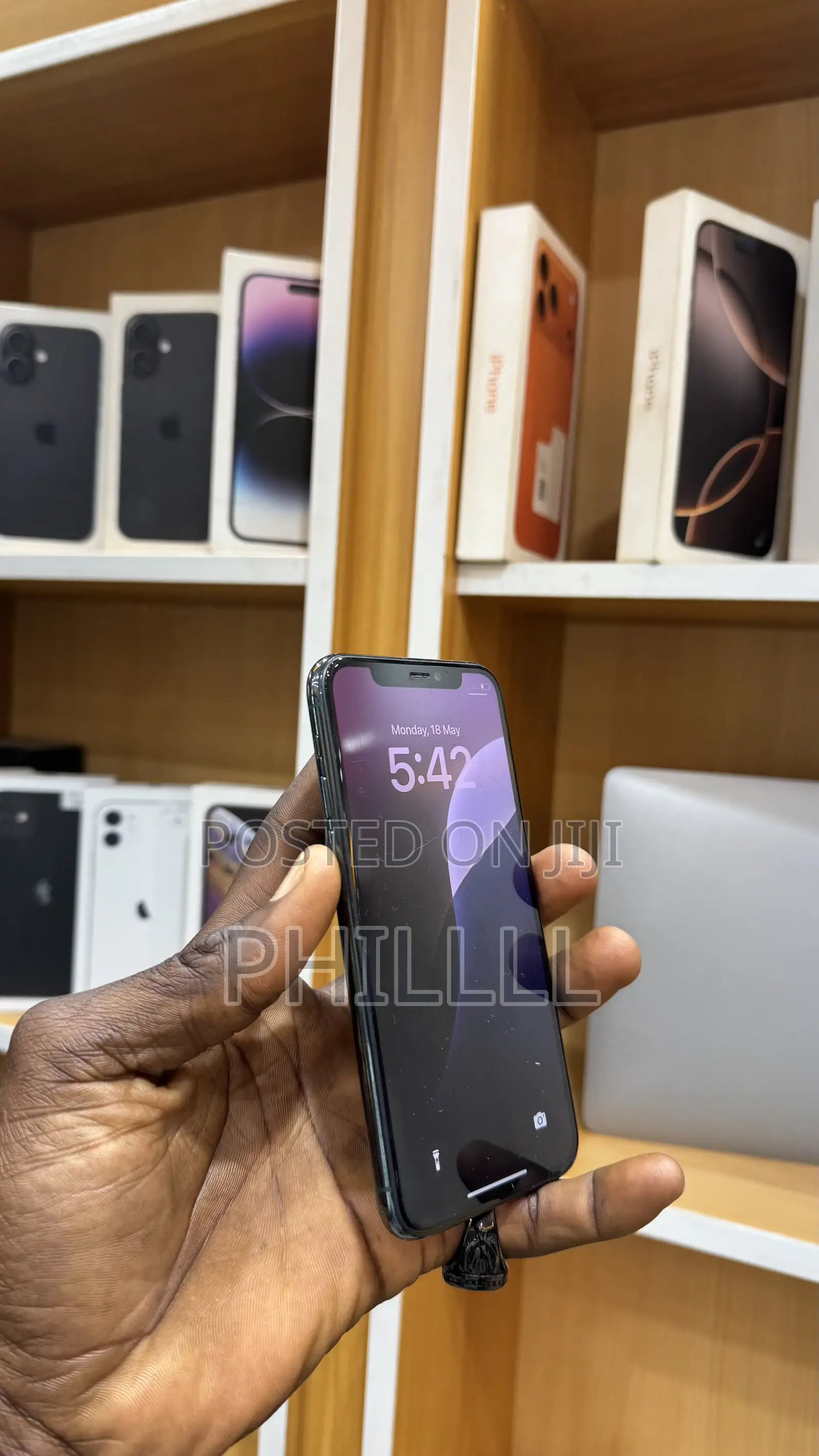 Apple iPhone 11 Pro Max 64 GB Green