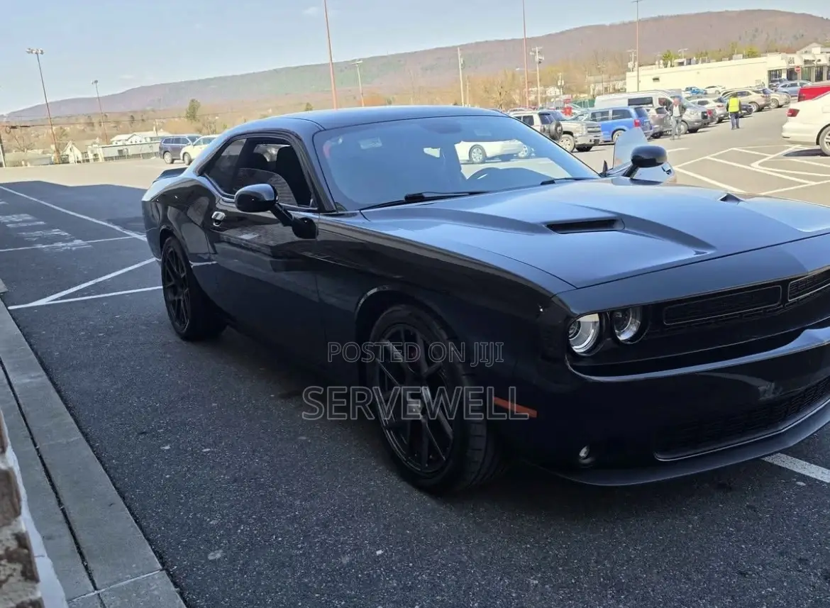 Dodge Challenger R/T 2016 Black