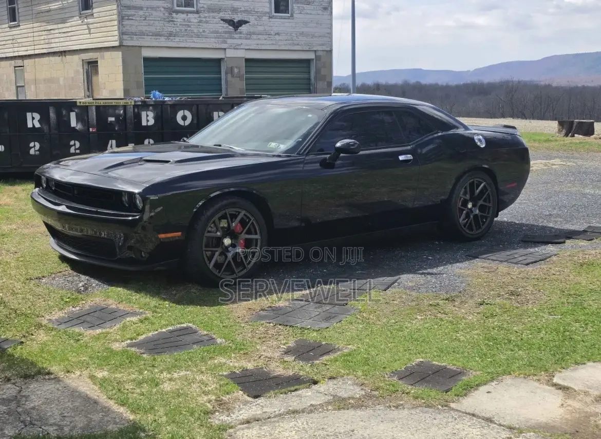 Dodge Challenger R/T 2016 Black