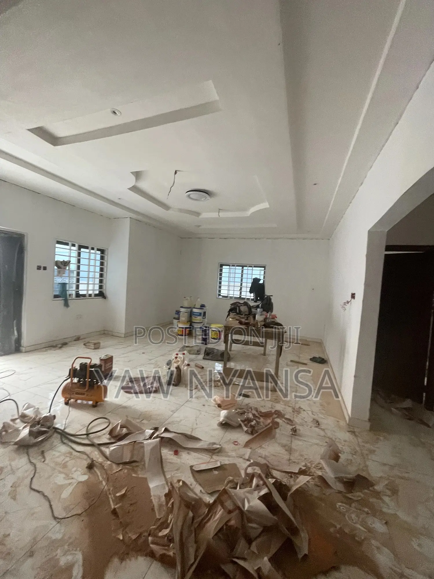 3bdrm Duplex in Bn Estate, Kwabenya for rent