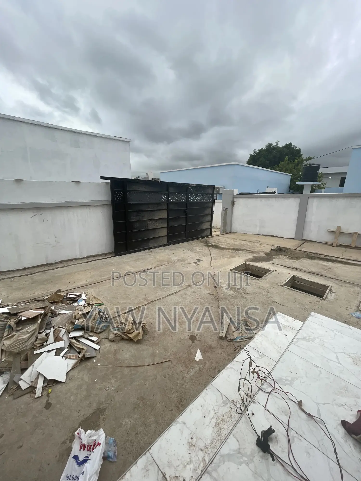 3bdrm Duplex in Bn Estate, Kwabenya for rent