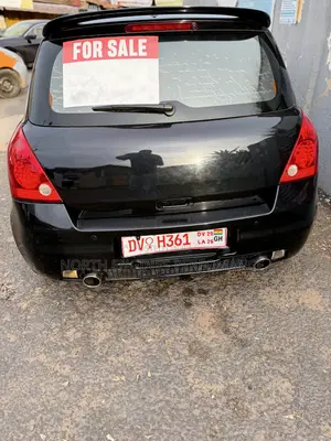 Suzuki Swift 2012 Black