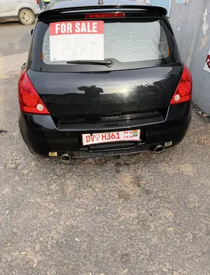 Suzuki Swift 2012 Black