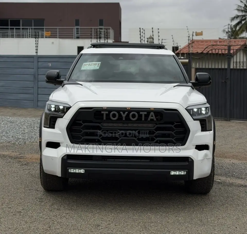 Toyota Sequoia TRD PRO 4WD 2026 White