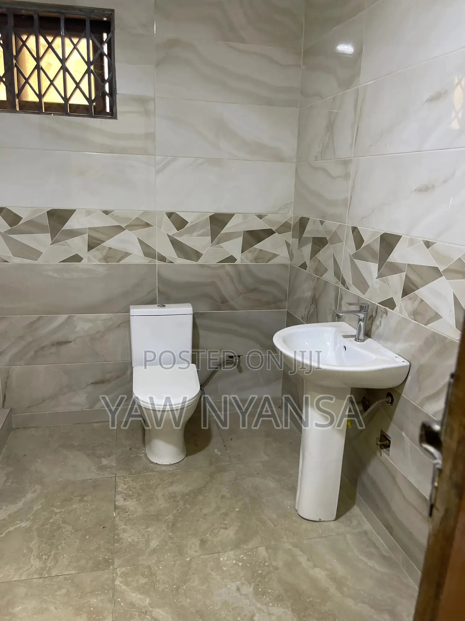4bdrm Duplex in Bn Estate, Greater Accra for rent
