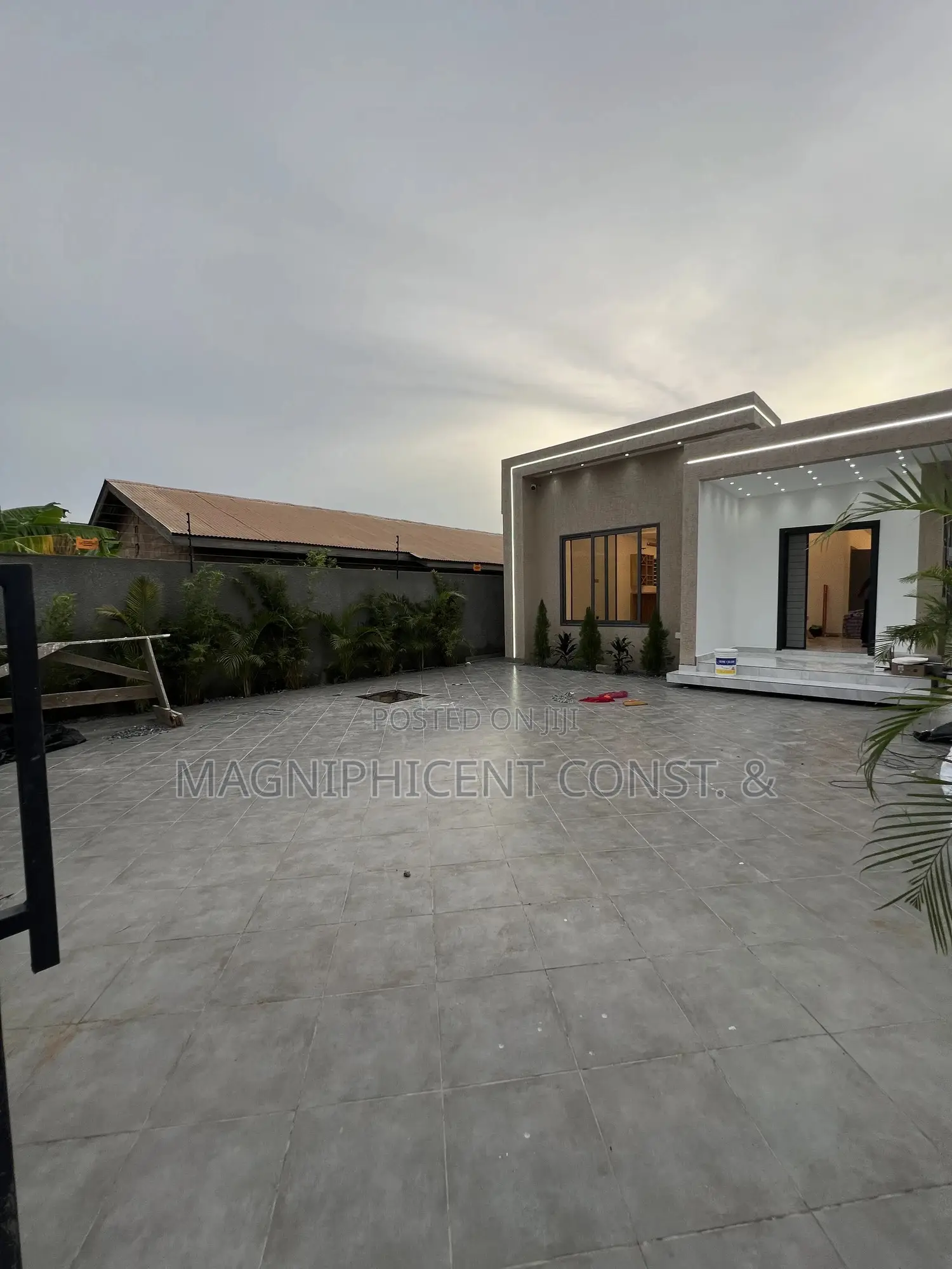 3bdrm House in Estates, East Legon for sale