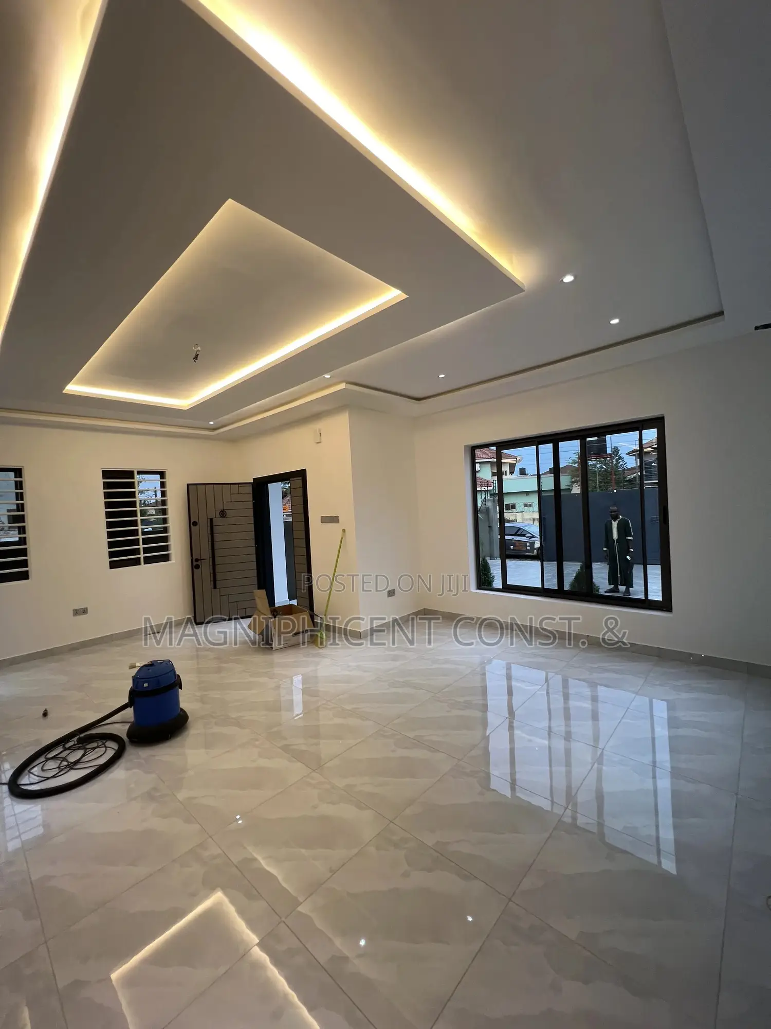 3bdrm House in Estates, East Legon for sale