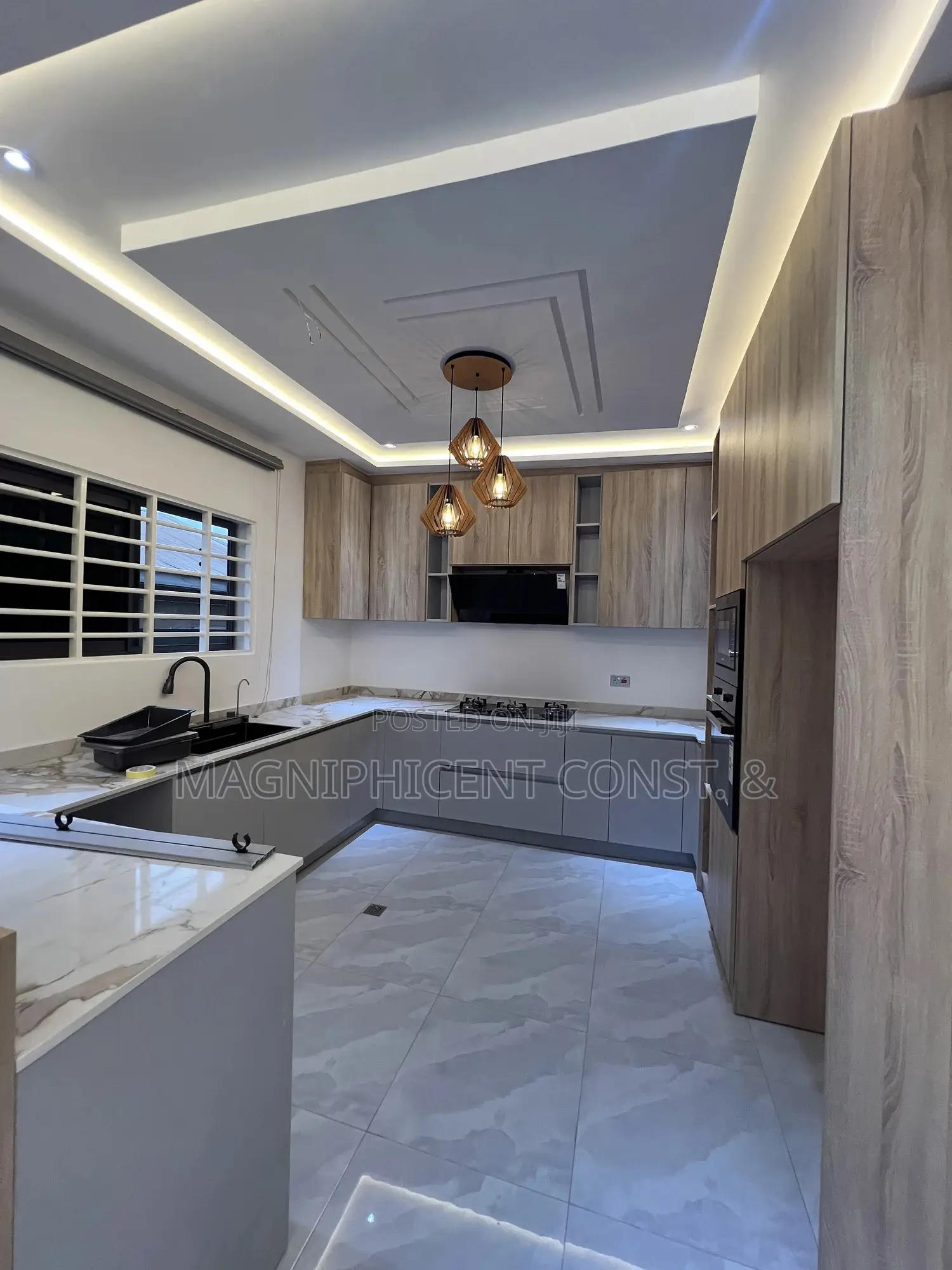3bdrm House in Estates, East Legon for sale