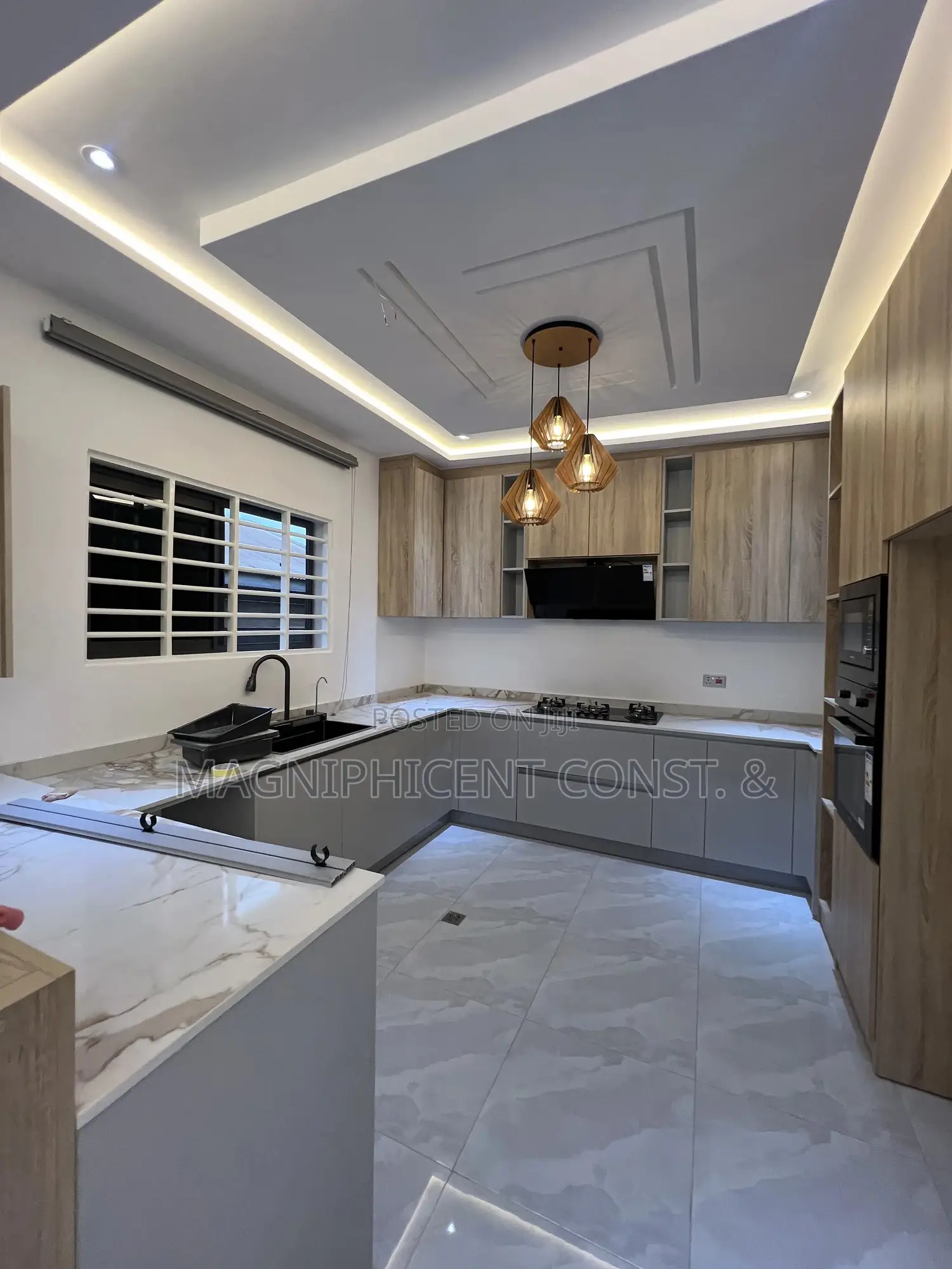 3bdrm House in Estates, East Legon for sale