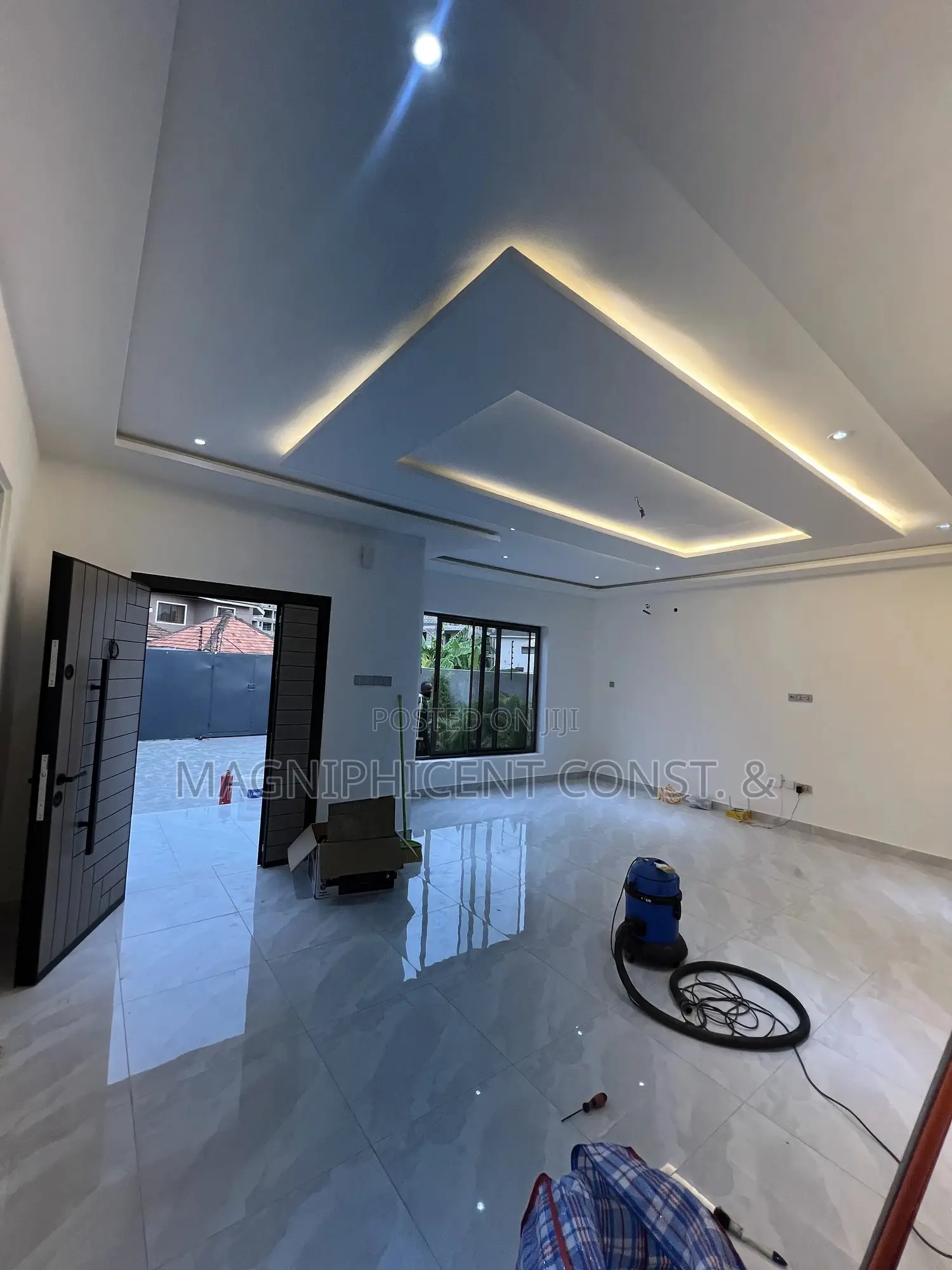 3bdrm House in Estates, East Legon for sale