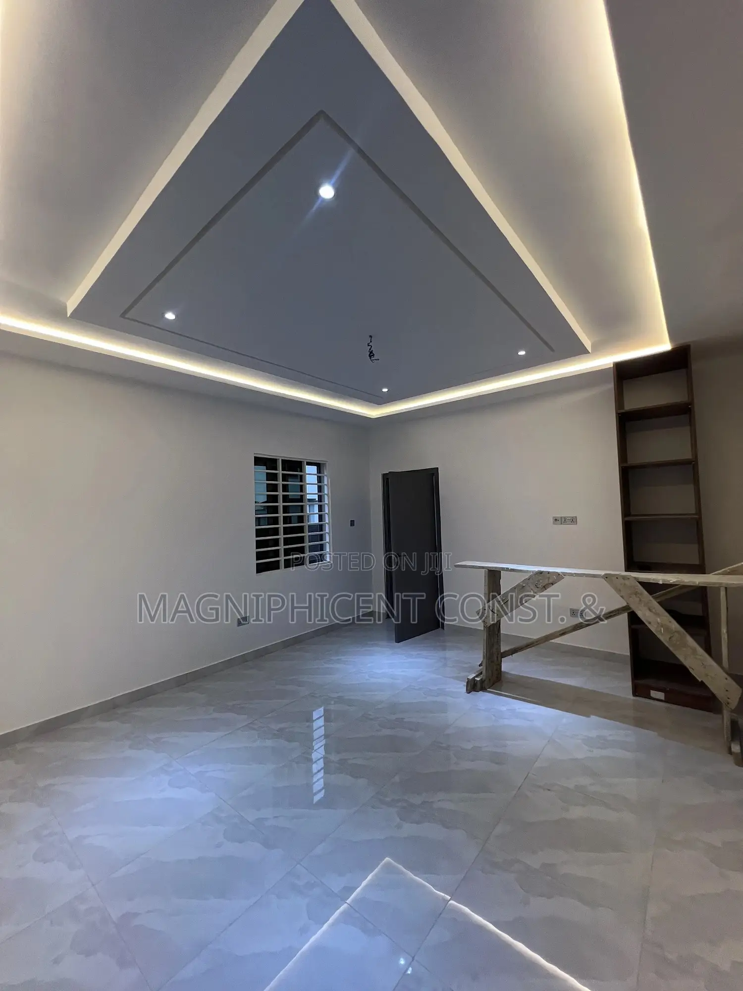 3bdrm House in Estates, East Legon for sale