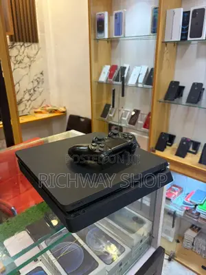 Ps4 Console