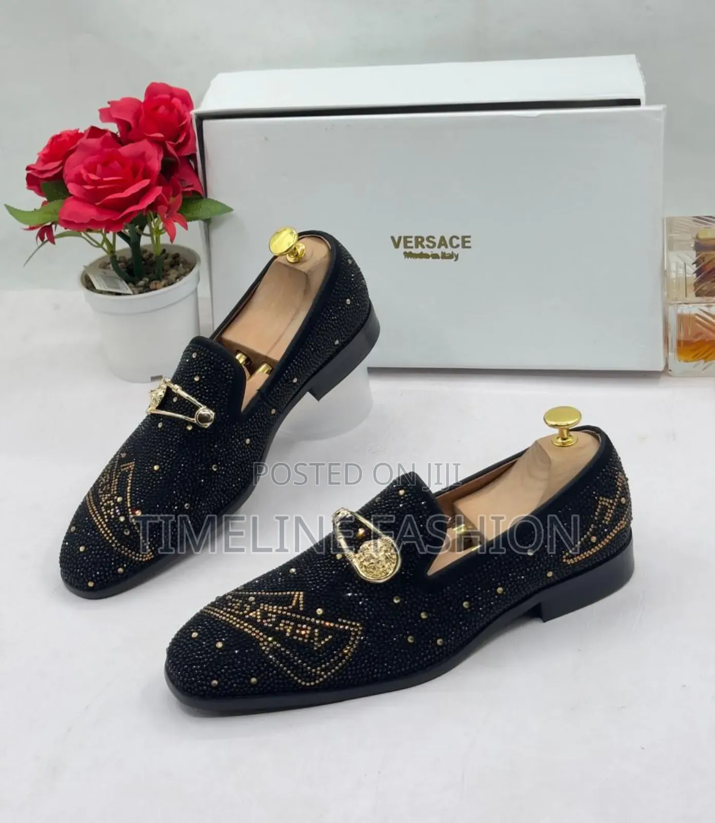Luxurious Black With Gold Versace Men's Shoes Size 39/46