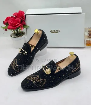 Luxurious Black With Gold Versace Men's Shoes Size 39/46