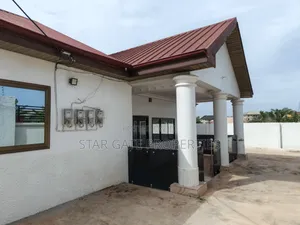 5bdrm House in Santasi Kotwi, Kumasi Metropolitan for sale