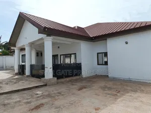 5bdrm House in Santasi Kotwi, Kumasi Metropolitan for sale