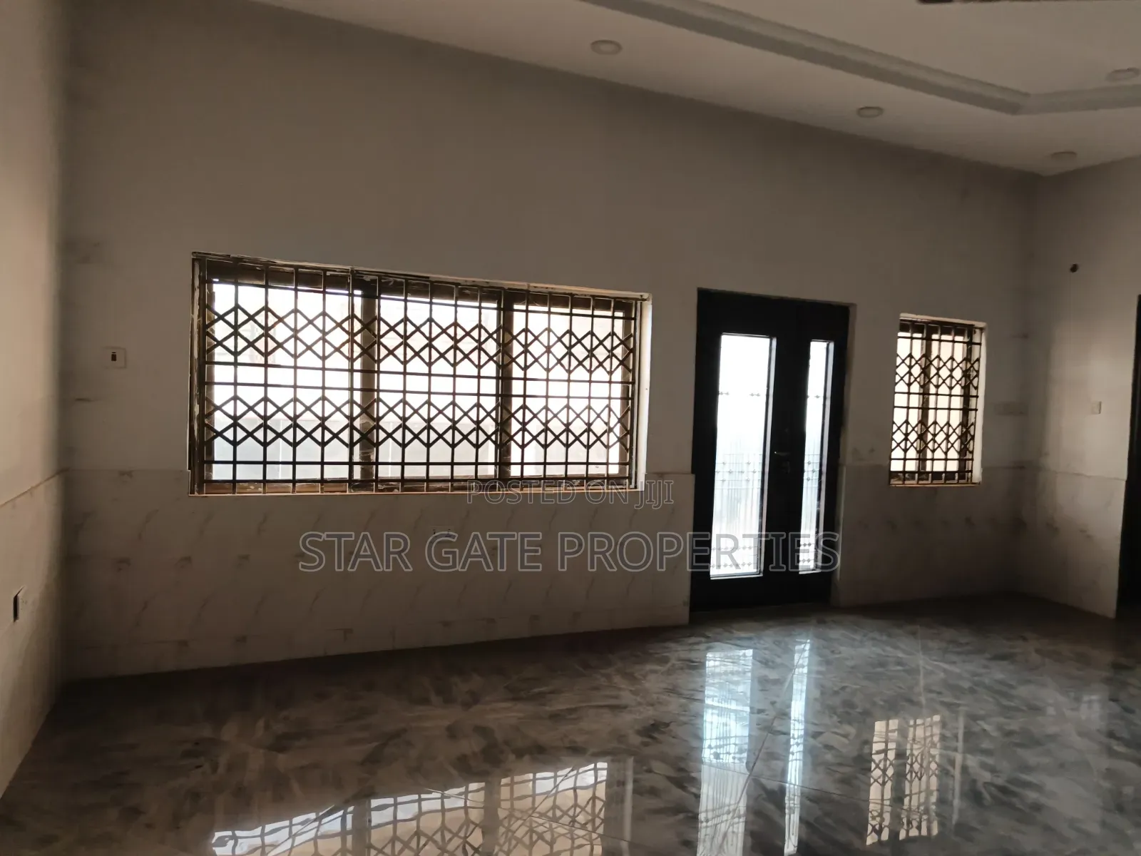 5bdrm House in Santasi Kotwi, Kumasi Metropolitan for sale
