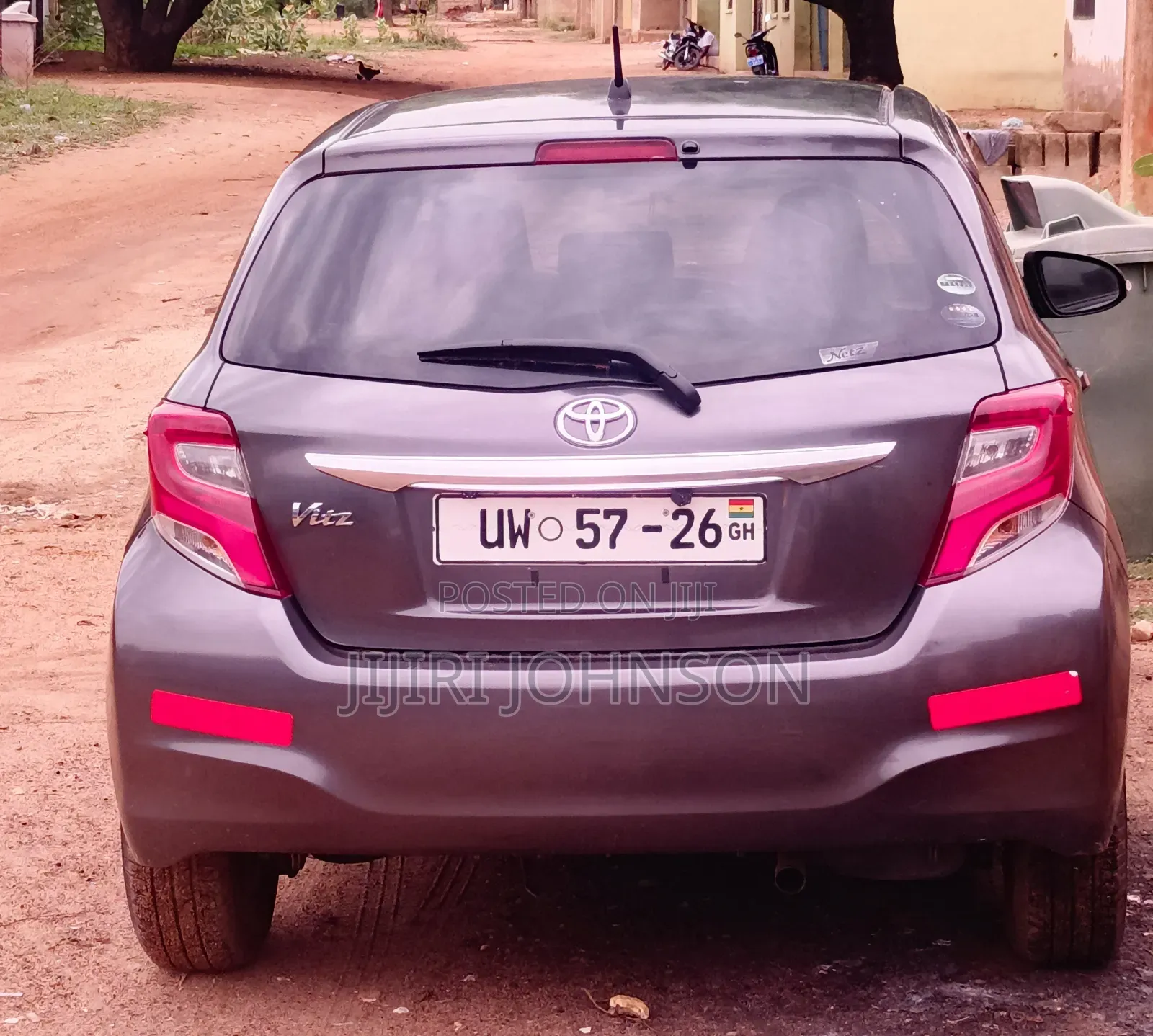 Toyota Vitz 2015 Gray