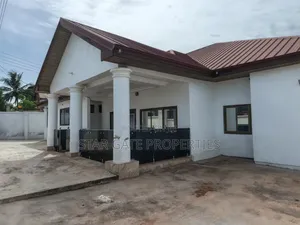 5bdrm House in Santasi Kotwi, Kumasi Metropolitan for sale