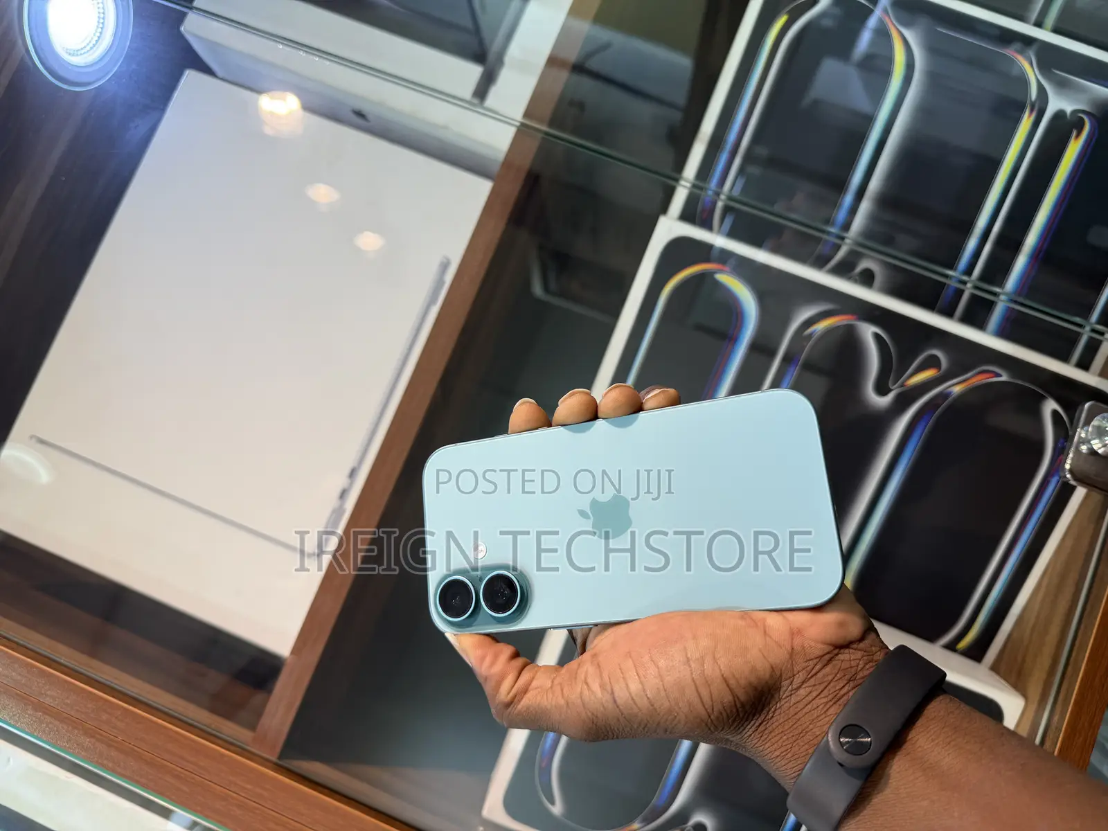 Apple iPhone 16 128 GB Green