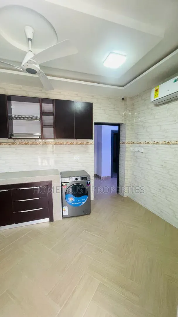 2bdrm Apartment in Kwabenya Acp for rent