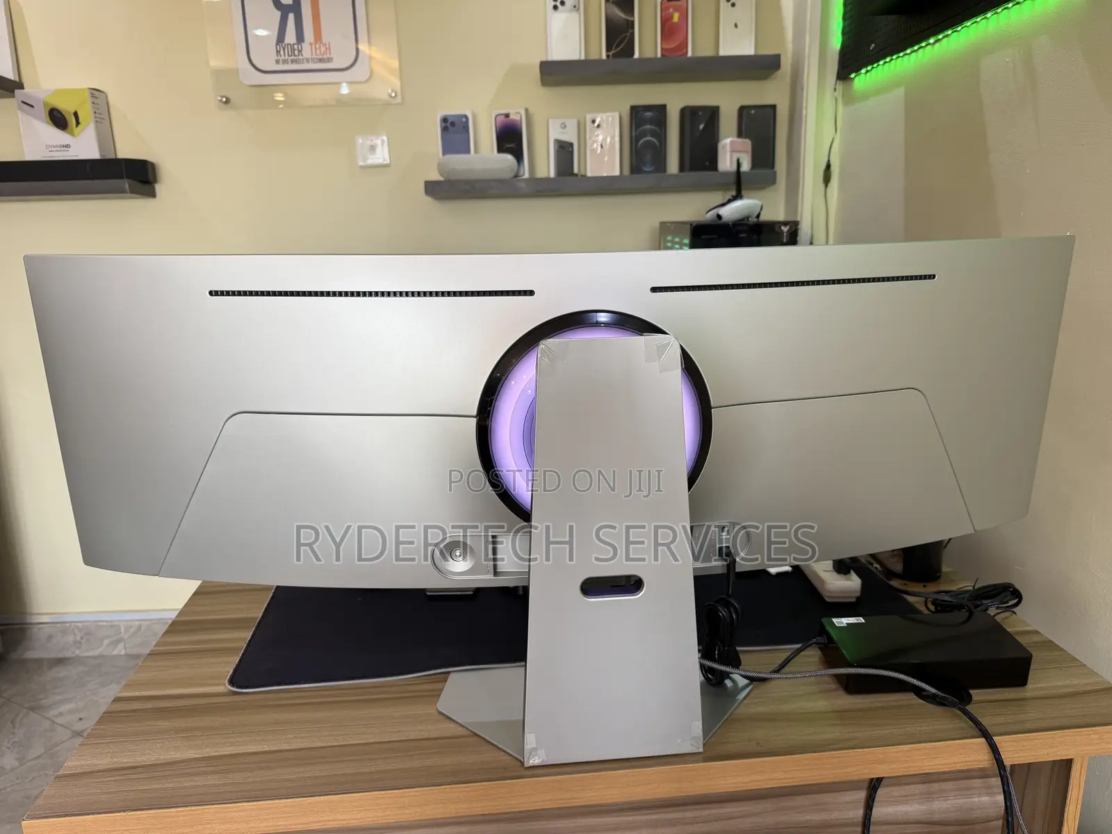 Samsung Odyssey G9