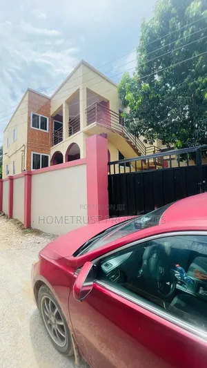 3bdrm Apartment in Kwabenya Acp for rent