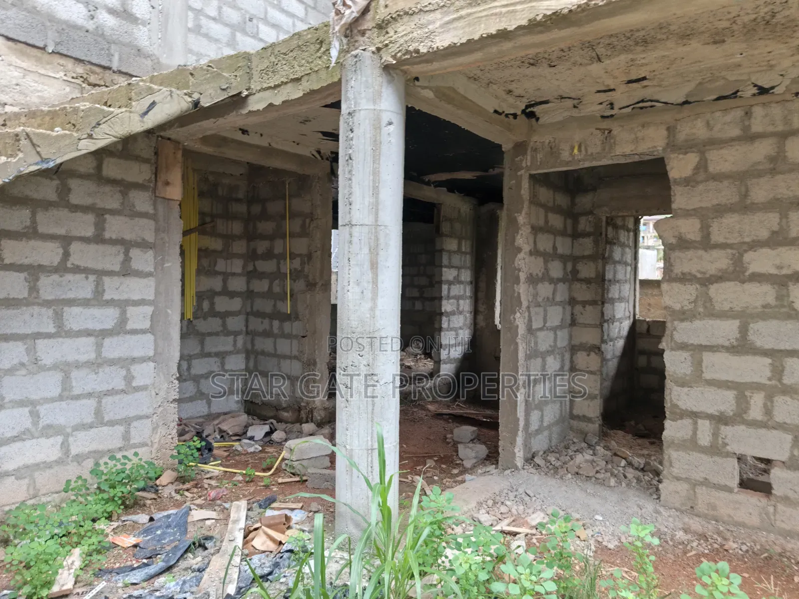5bdrm House in Santasi Brofoyedu, Kumasi Metropolitan for sale