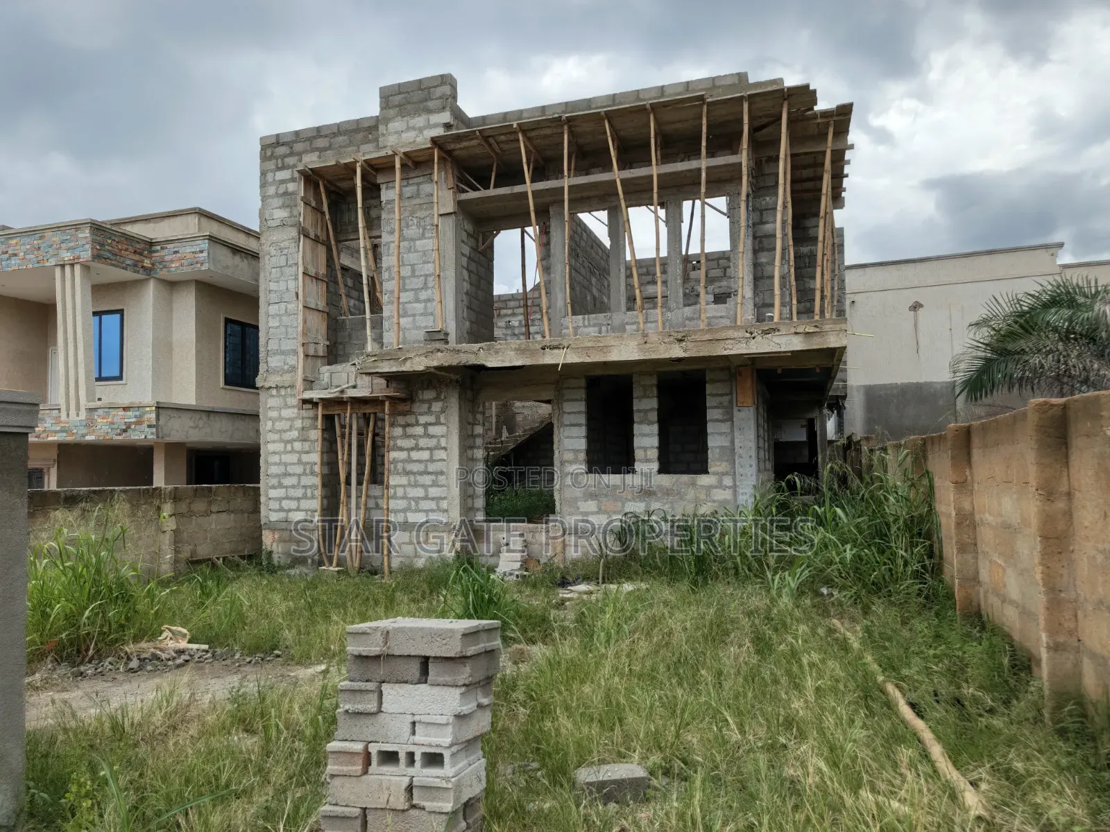 5bdrm House in Santasi Brofoyedu, Kumasi Metropolitan for sale