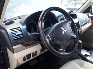 Mitsubishi Pajero V80 3.5 V6 GL/GLS 2015 White