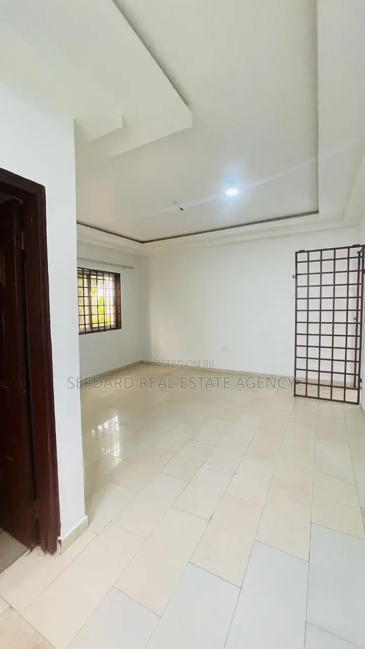 3bdrm Apartment in Sefdard Properties, Kwabenya for rent