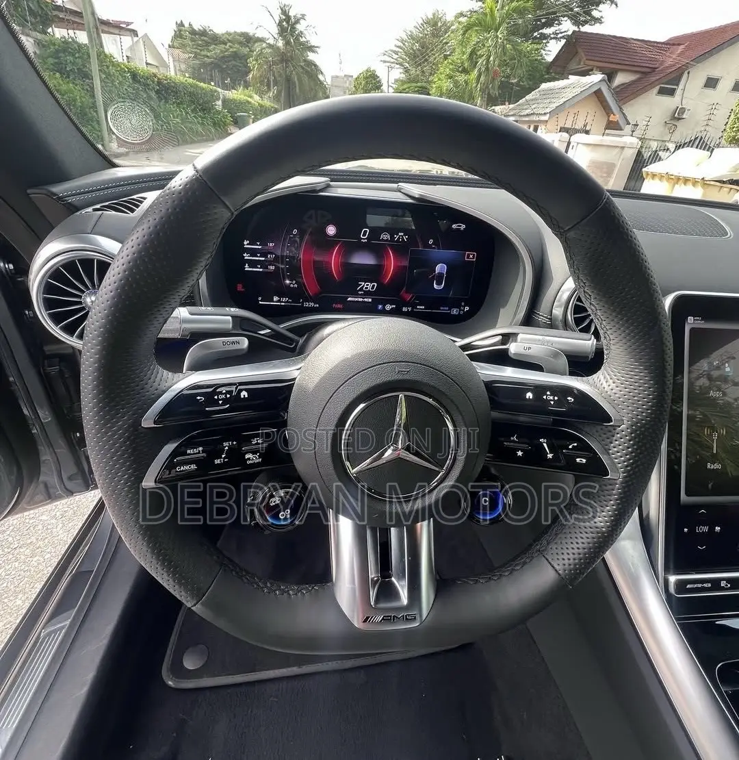 Mercedes-Benz SL-Class AMG SL 43 2024 Black