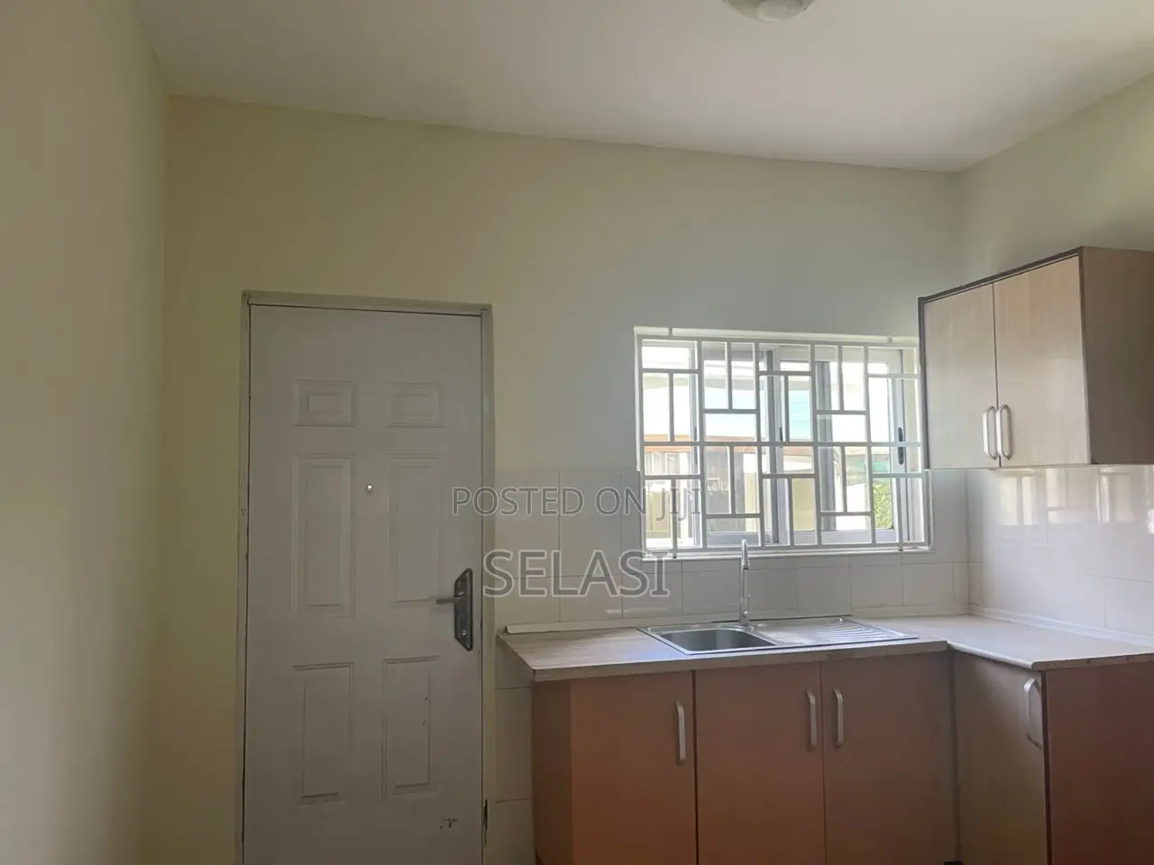 3bdrm House in Devtracco Estates, Community 25 for rent