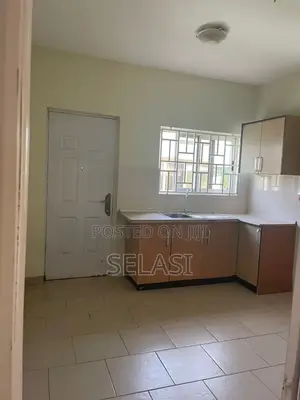 3bdrm House in Devtracco Estates, Community 25 for rent