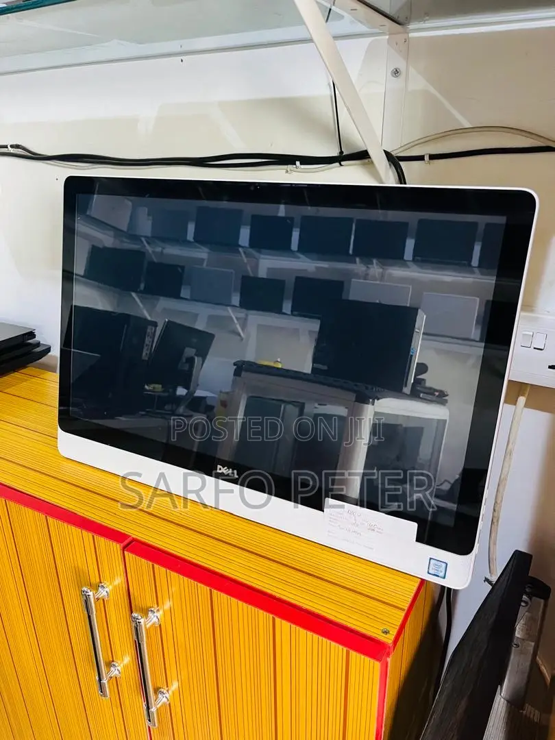 Desktop Computer Dell Inspiron 24 5000 8GB Intel Core i3 HDD+SSD 1T