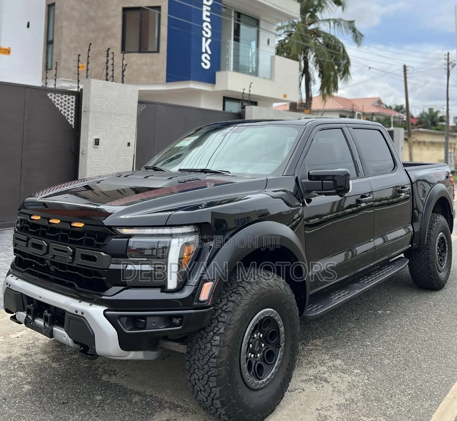 New Ford F-150 Raptor 4WD SuperCrew 5.5' Box 2025 Black