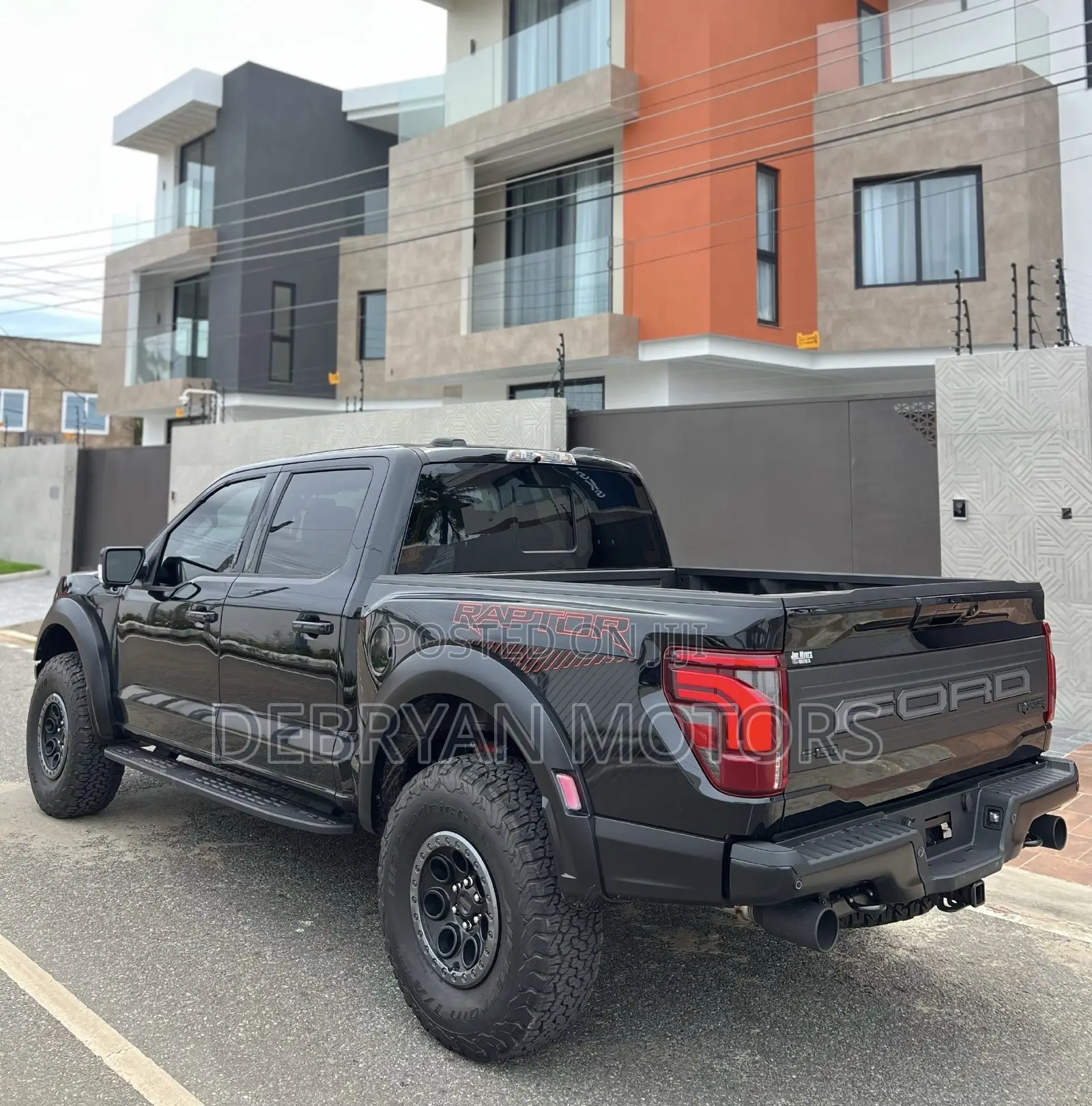 New Ford F-150 Raptor 4WD SuperCrew 5.5' Box 2025 Black