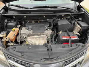 Toyota RAV4 LE 4dr SUV (2.5L 4cyl 6A) 2014 Gray