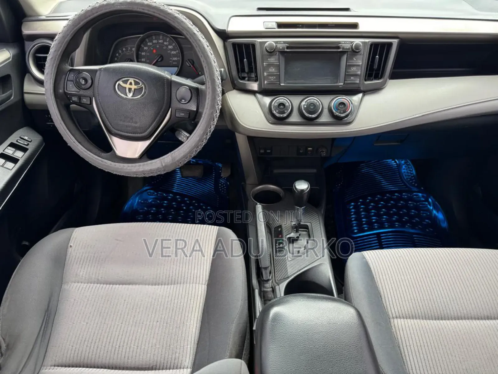 Toyota RAV4 LE 4dr SUV (2.5L 4cyl 6A) 2014 Gray