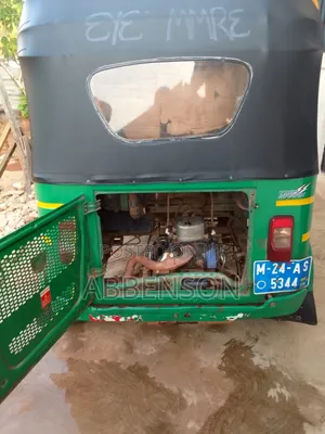 Bajaj RE 2024 Green