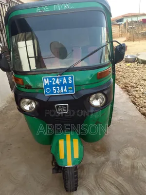 Bajaj RE 2024 Green