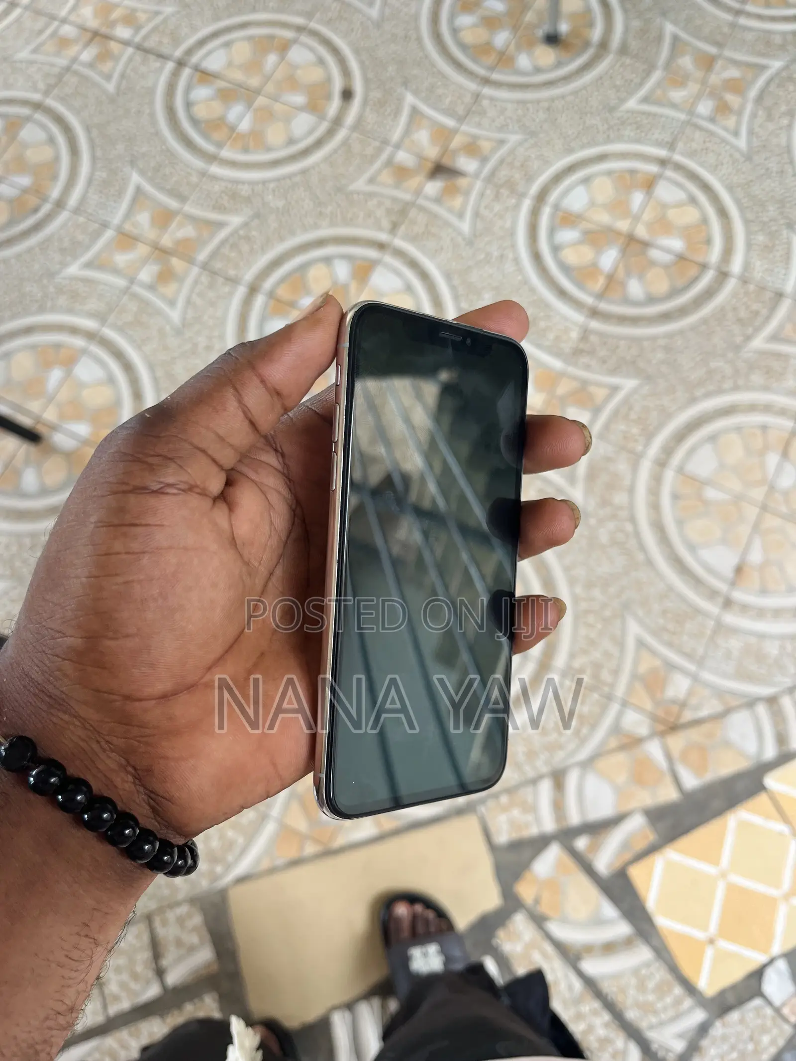 Apple iPhone X 64 GB White