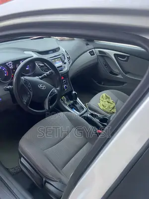 Hyundai Elantra 2016 Silver