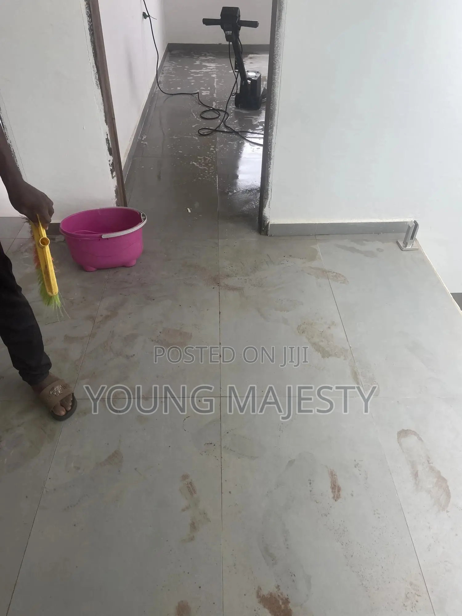 Floor,Glass Window and Sofa Cleaning